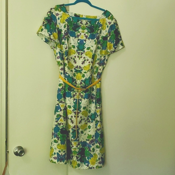 Cute Spring/Summer dress. - Picture 4 of 5
